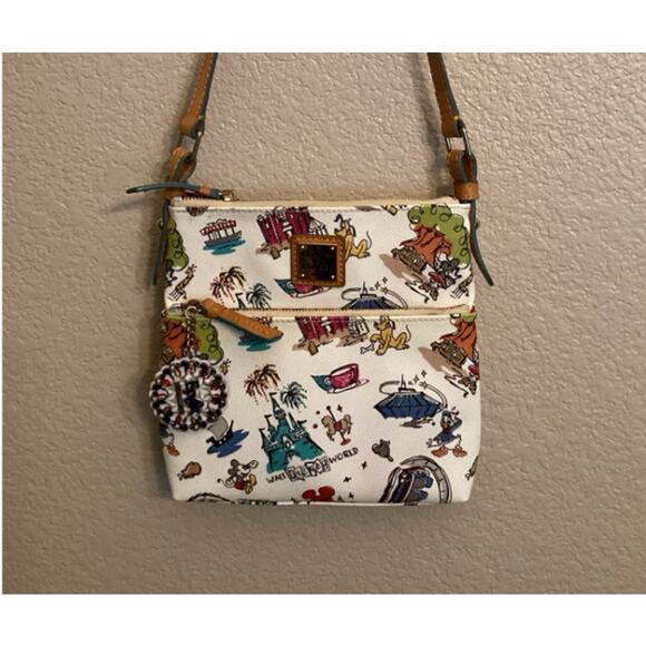 NWOT Disney Parks Dooney & Bourke Walt Disney World Sketch Letter Carrier bag